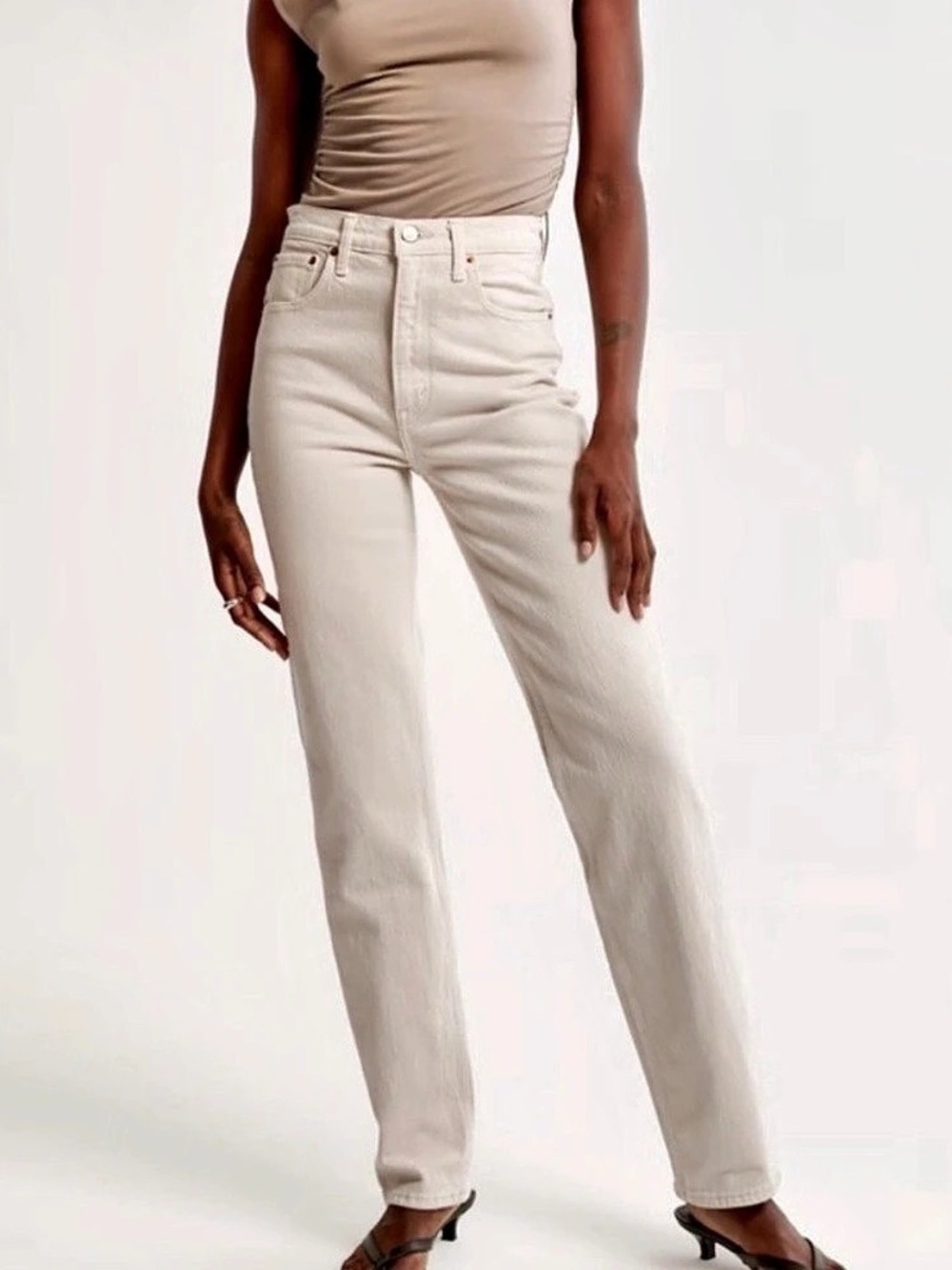 Abercrombie & Fitch High Rise 90s Straight Jean Cream